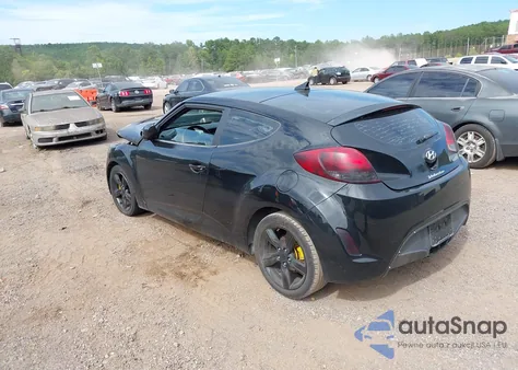 2015 Hyundai Veloster z USA, uszkodzony, nr VIN KMHTC6AD6FU243690